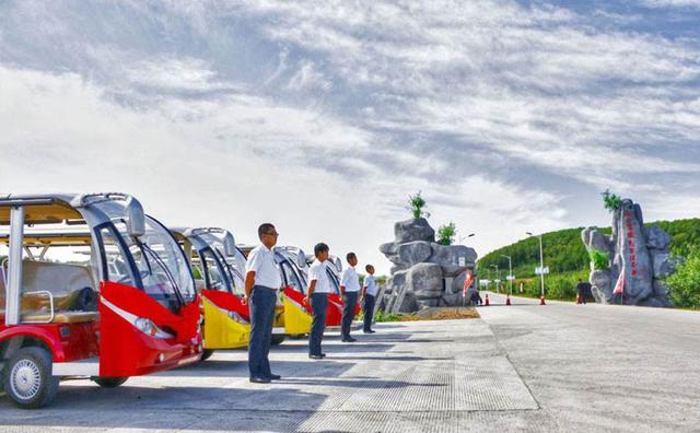 旅游景區(qū)運(yùn)營管理的標(biāo)準(zhǔn)化與差異化